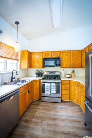 2320 N 2050 E, Layton, UT 84040 — photo 10