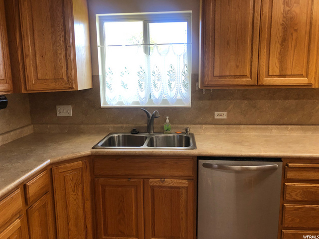 190 N 100 E, Price, UT 84501 — photo 10