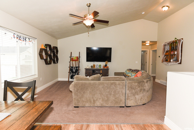 278 E Cherry St, Grantsville, UT 84029 — photo 10
