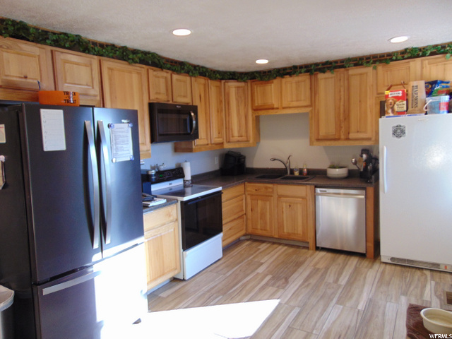 1781 N 350 W, Sunset, UT 84015 — photo 5