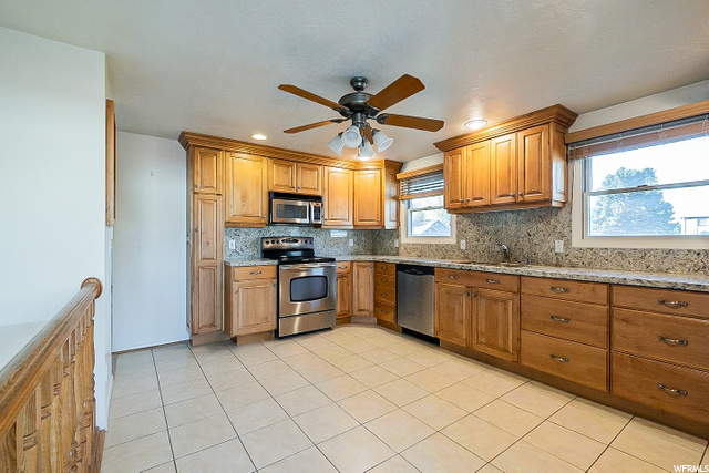 427 E Darin Cir, Sandy, UT 84070 — photo 9