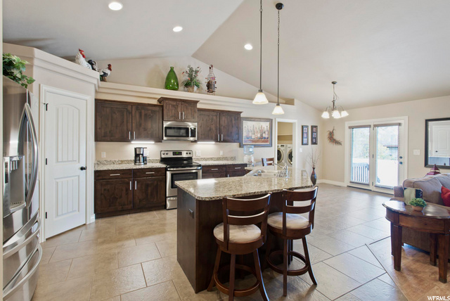 343 E 8620 S, Sandy, UT 84070 — photo 9