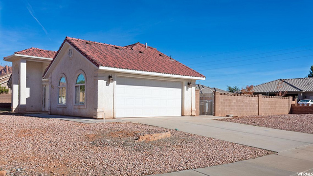 699 S 160 E, Ivins, UT 84738 — photo 2