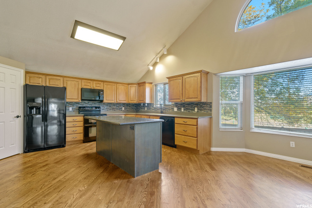 95 E 1960 N, Orem, UT 84057 — photo 2