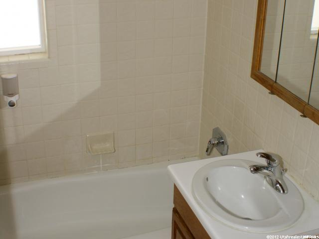 4447 S 225 E, Washington Terrace, UT 84405 — photo 6