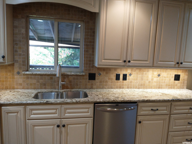 1122 Edgewood Dr, Ogden, UT 84403 — photo 10