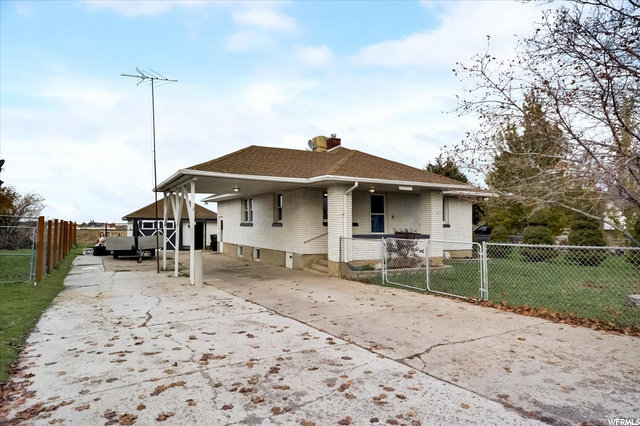 2647 N 2000 W, Clinton, UT 84015 — photo 2