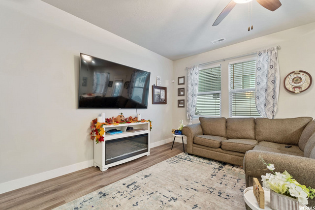 1516 E Primrose Ln, Layton, UT 84040 — photo 3