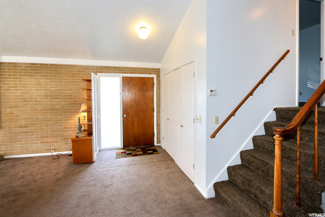 5587 S Dunbarton Dr E, Murray, UT 84117 — photo 3