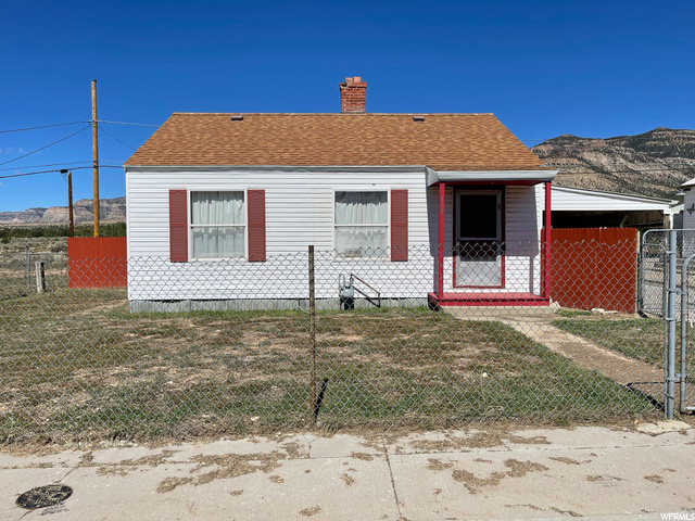 139 DENVER ST, East Carbon UT 84520