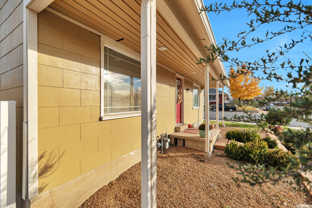 8949 S 250 E, Sandy, UT 84070 — photo 3