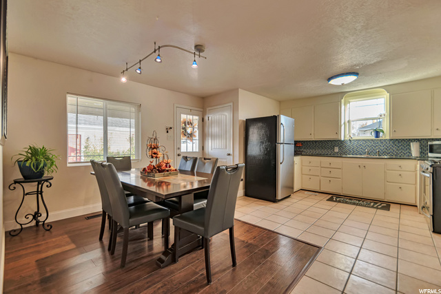 8949 S 250 E, Sandy, UT 84070 — photo 7