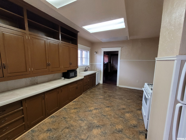 725 E 23rd St, Ogden, UT 84401 — photo 5