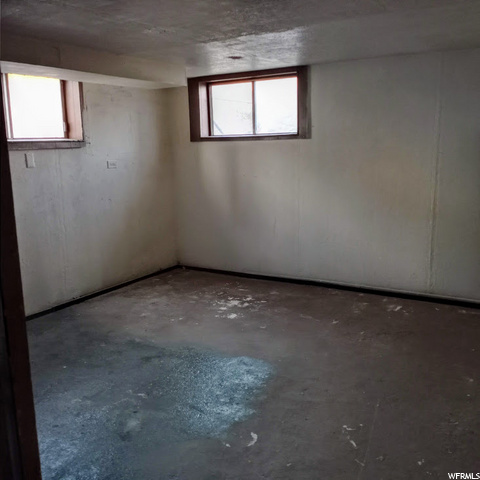 115 Ridgeway St, Helper, UT 84526 — photo 11