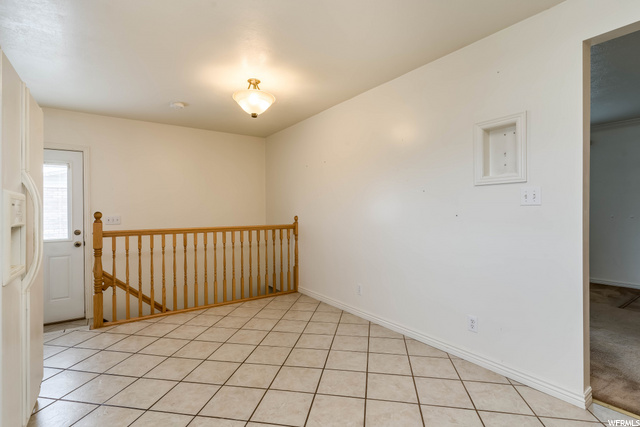 5644 S 2775 W, Roy, UT 84067 — photo 8