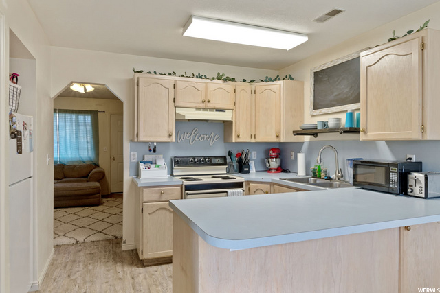 60 E 200 N, Wellsville, UT 84339 — photo 5