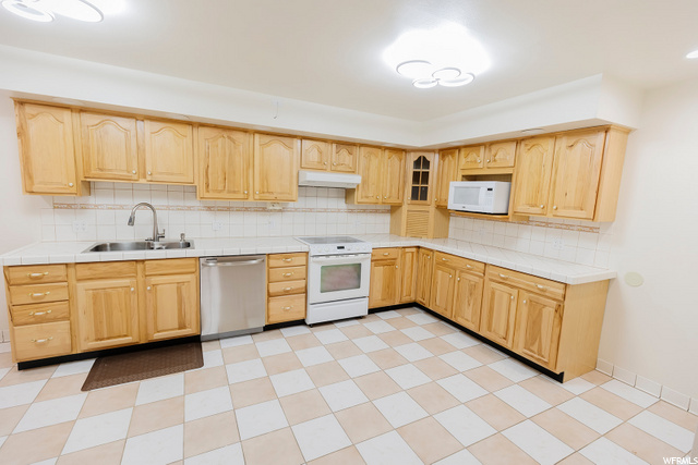 885 E 500 N, Nephi, UT 84648 — photo 12