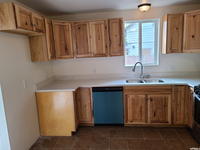 2669 S Liberty Ave E, Ogden, UT 84401 — photo 2