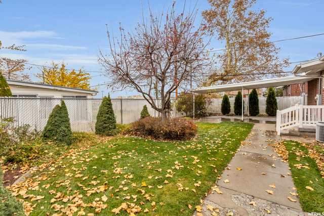 9818 S Garnet Dr E, Sandy, UT 84094 — photo 3