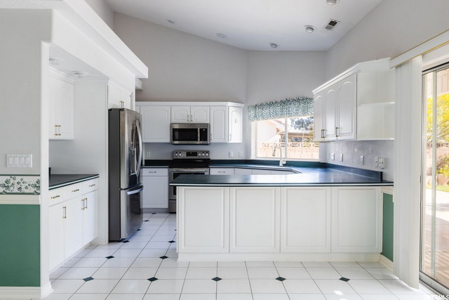 2122 E 140 S, St. George, UT 84790 — photo 8