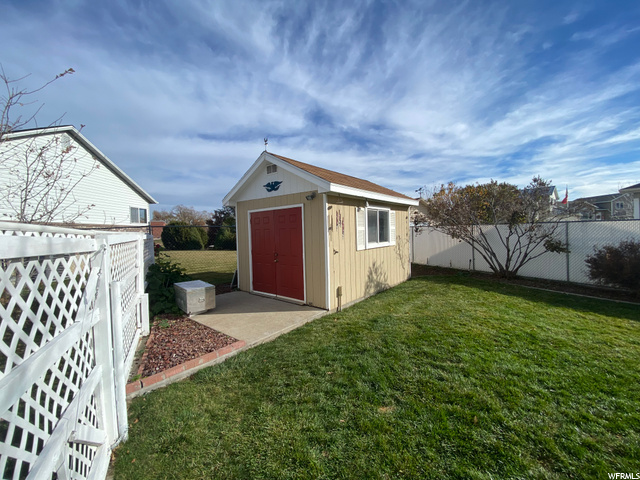 1181 W 1750 N, Clinton, UT 84015 — photo 8