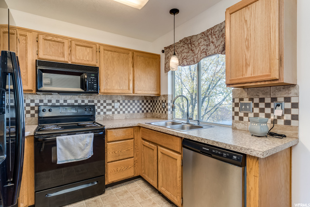 5317 S 2690 W, Roy, UT 84067 — photo 8