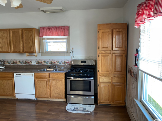 70 E 100 N, Wellington, UT 84542 — photo 11