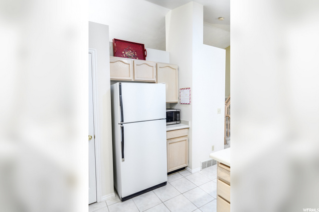 9883 S Flint Dr E, Sandy, UT 84094 — photo 11