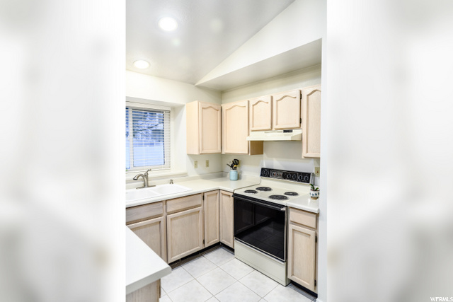 9883 S Flint Dr E, Sandy, UT 84094 — photo 10