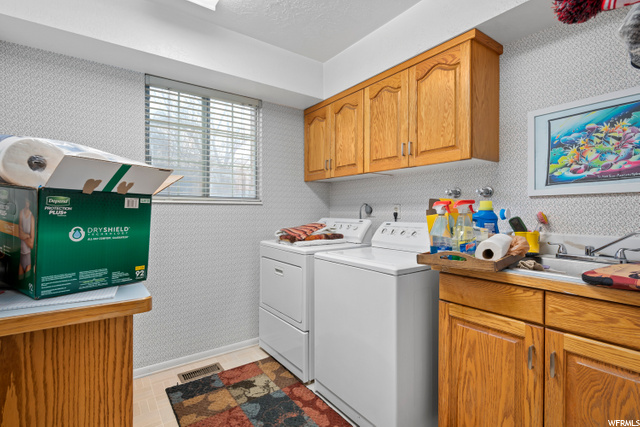 9199 S Peruvian Dr E, Sandy, UT 84093 — photo 10