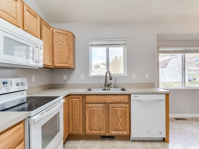 225 E Appaloosa Way S, Willard, UT 84340 — photo 8