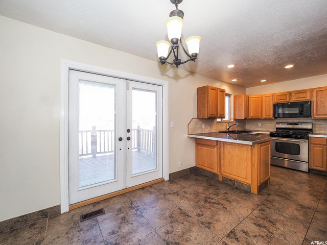 255 E 800 S, Layton, UT 84041 — photo 12