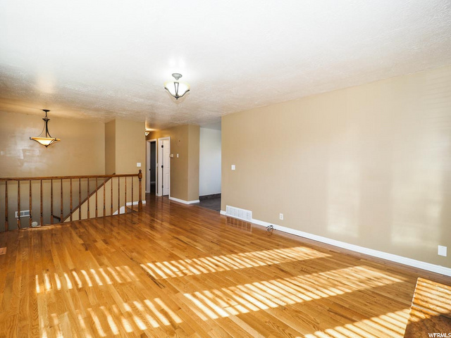 255 E 800 S, Layton, UT 84041 — photo 9