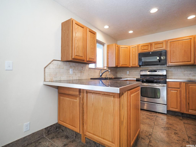 255 E 800 S, Layton, UT 84041 — photo 3