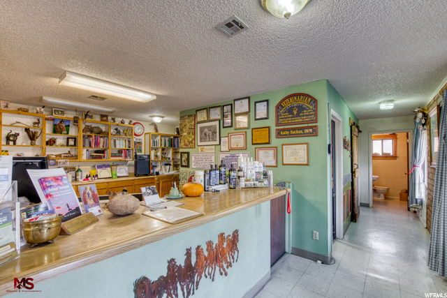 484 S 100 E, Kanab, UT 84741 — photo 8