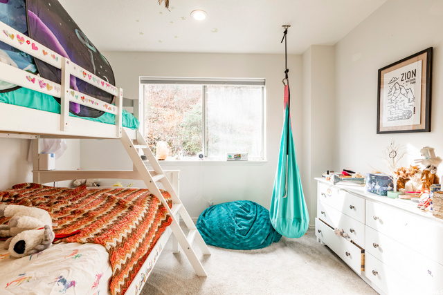 200 Parkview