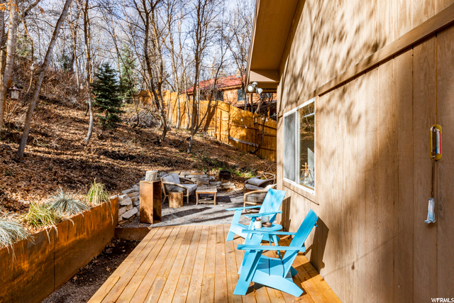 200 Parkview