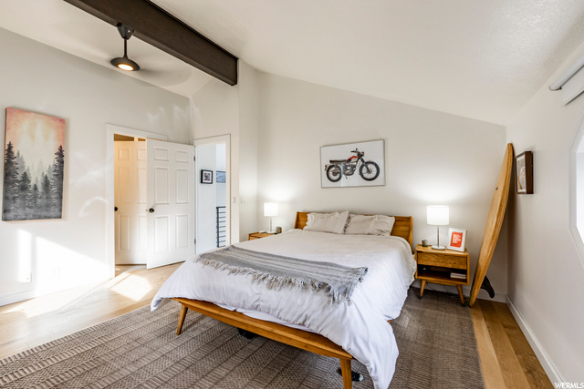 200 Parkview