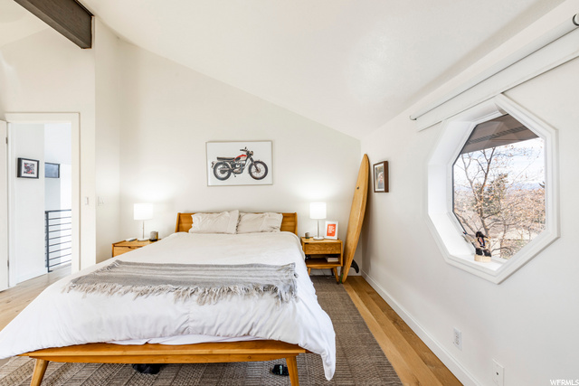 200 Parkview