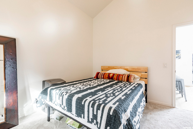200 Parkview