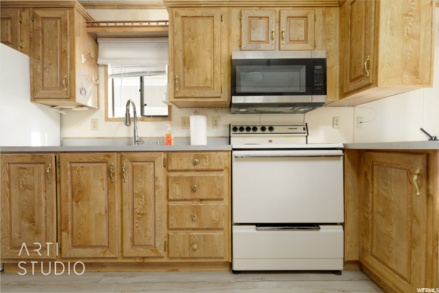 Kitchen 2