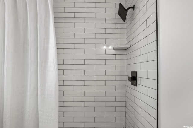 Upstairs bathroom 1