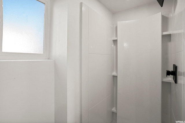 Downstairs bathroom 2