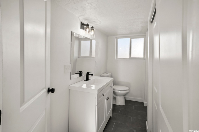 Downstairs bathroom 2