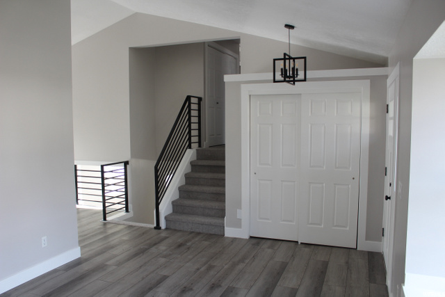 445 W Chase Ln, Centerville, UT 84014 — photo 4