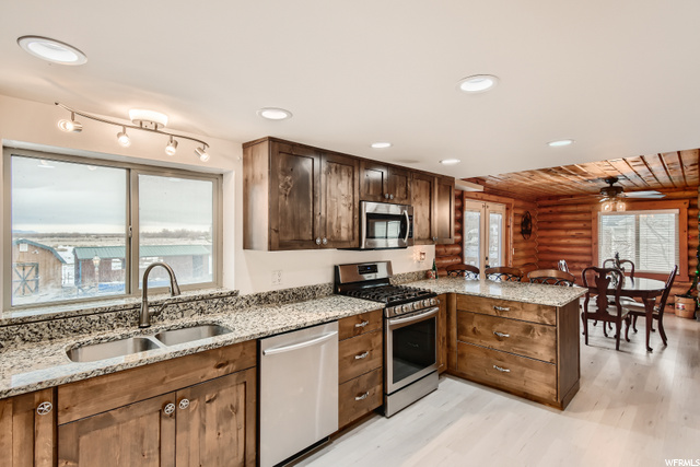 573 E Clark St, Grantsville, UT 84029 — photo 9