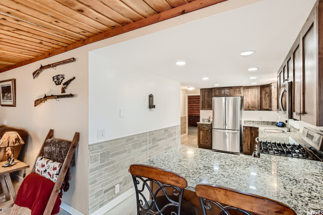 573 E Clark St, Grantsville, UT 84029 — photo 8
