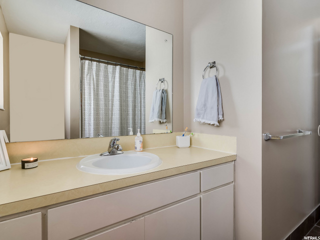 4608 Edgewood Dr, Ogden, UT 84403 — photo 10