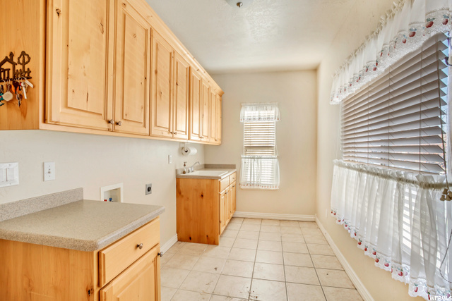 928 W 20 N, Orem, UT 84057 — photo 9