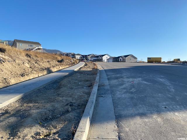 658 N Castle Rock Dr E #101, Hyde Park, UT 84318 — photo 5